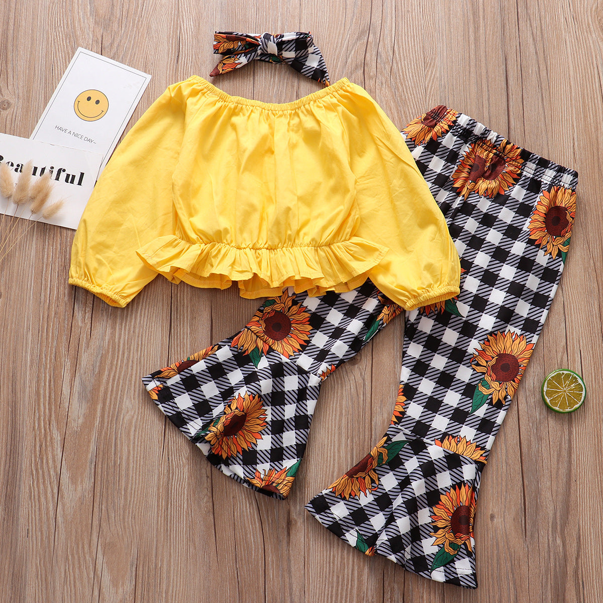 Foreign Trade Childrens Clothing WholesaleAutumn New Style Longsleeved Yellow Blouse Plaid Sun Flower Trousers Girl Suit 3-piece Set