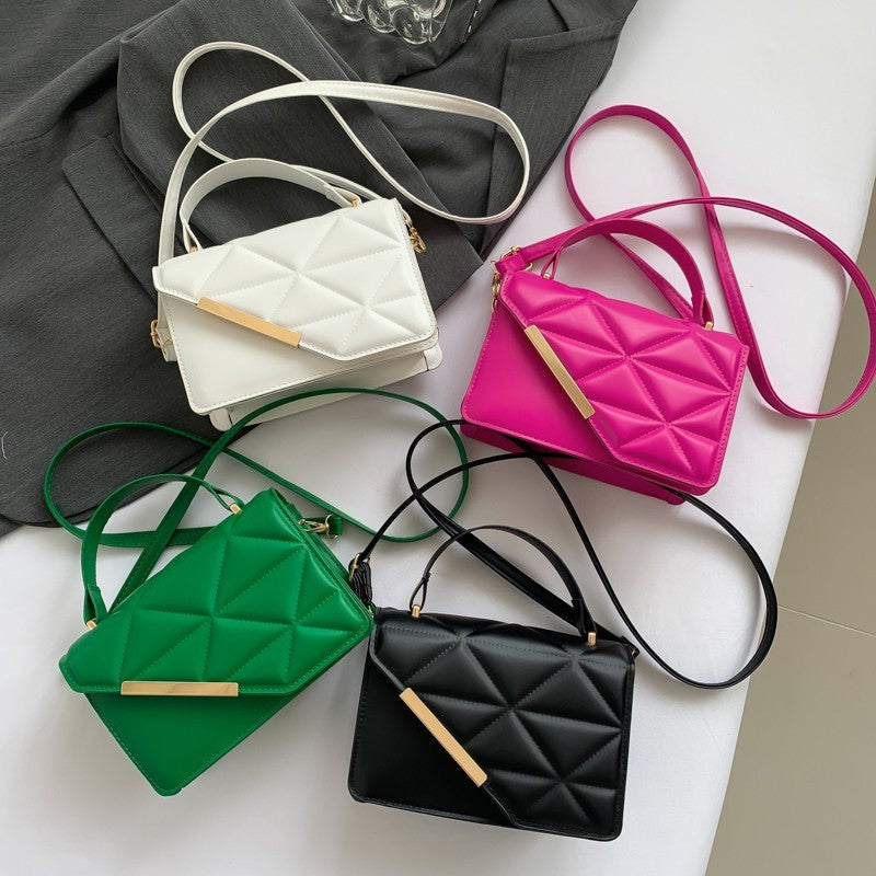 New Simple Fashion Solid Color Diamond Indentation Popular One Shoulder Bag