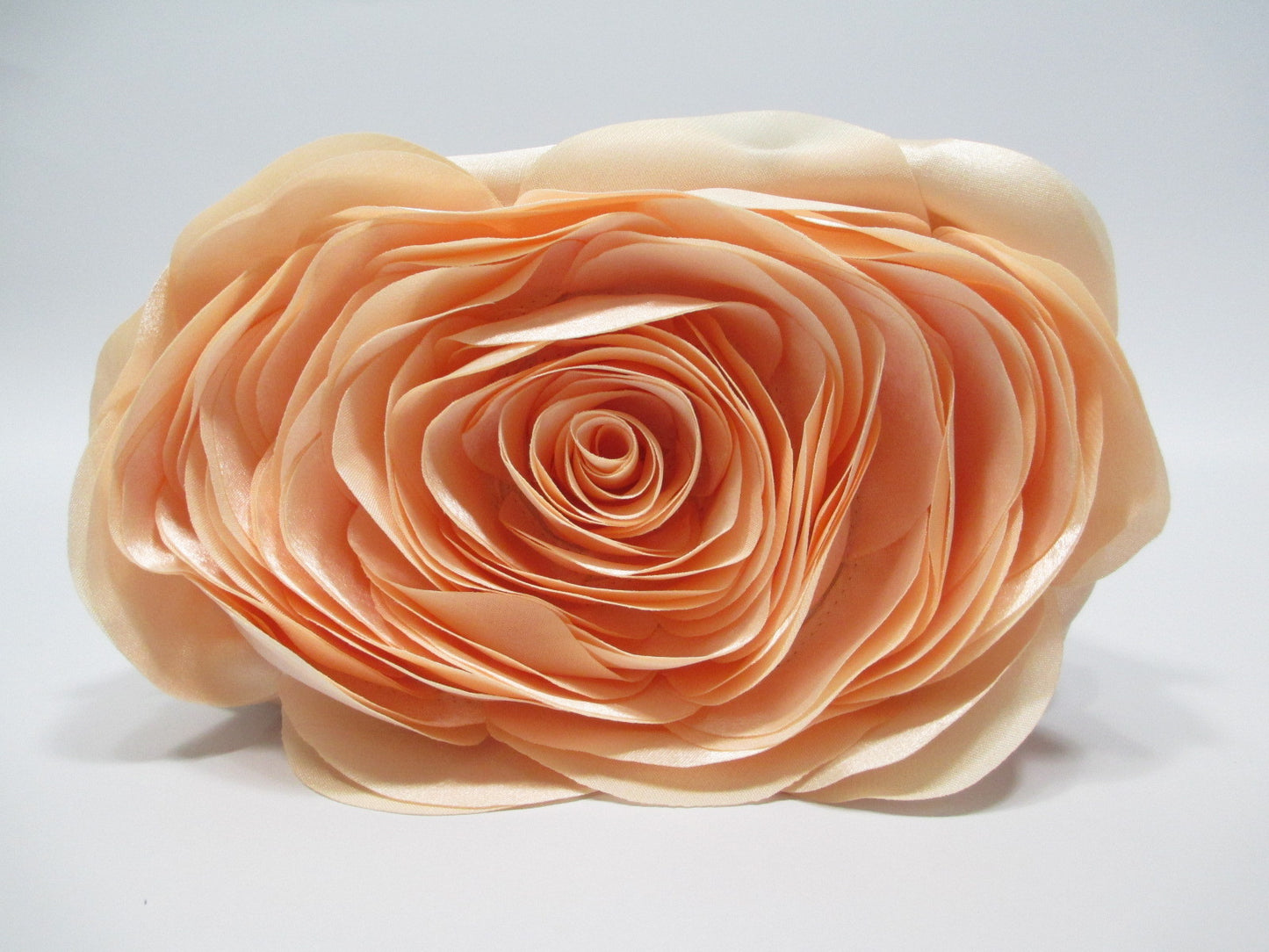 Fashion Personality New Women's Satin Flower Clutch