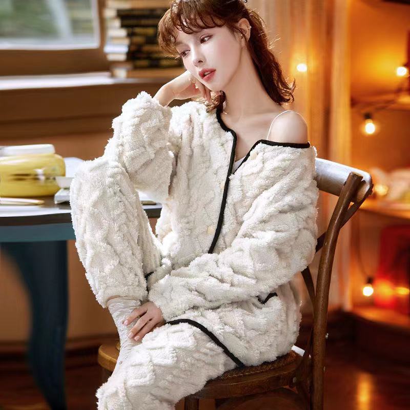 V-neck Cardigan Small Fragrant Wind Soft Pajamas Women Plush Cut Flower Home Service Suit Thickening
