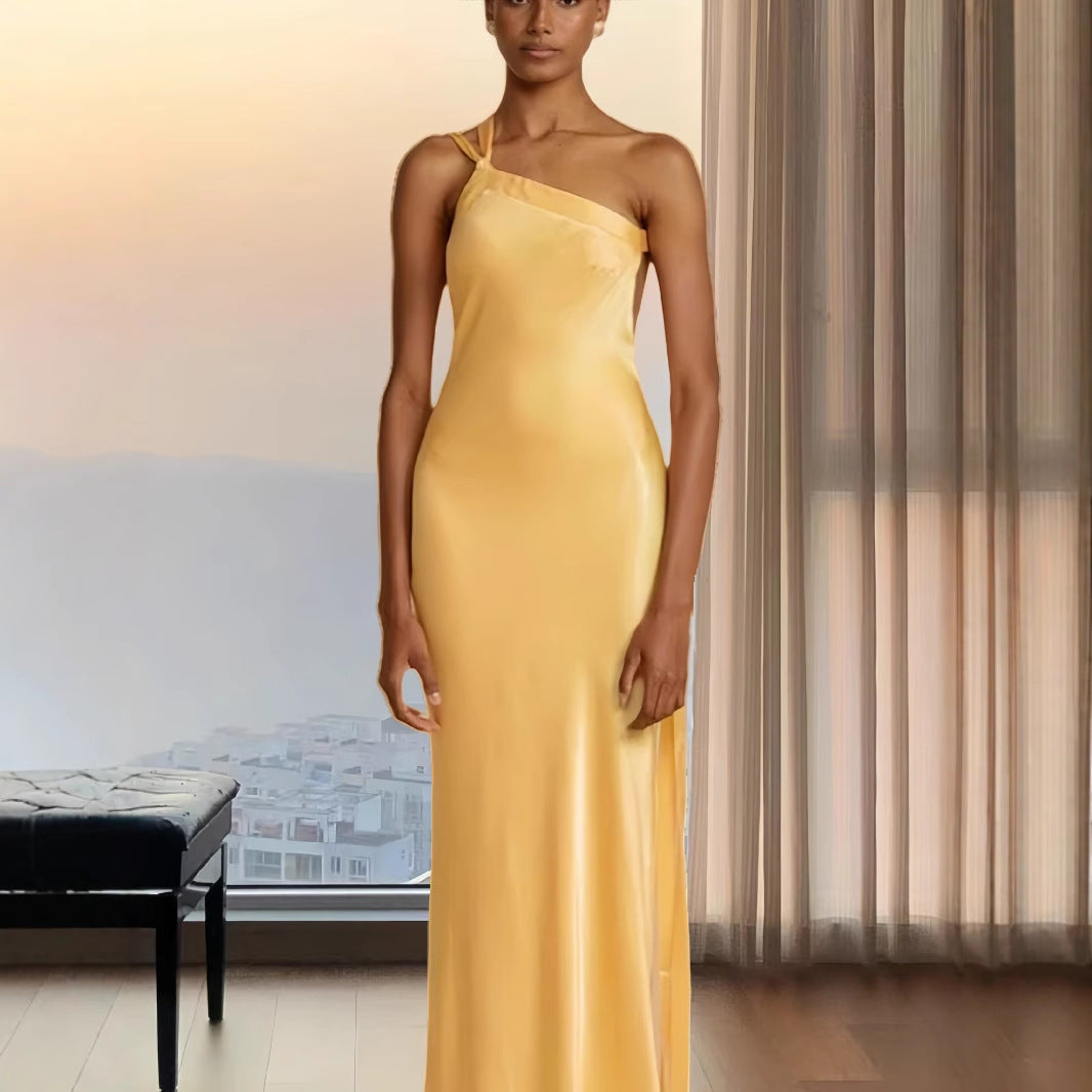 Women's Sleeveless Diagonal Collar Dress Summer And Autumn Solid Color Backless Hollow-out Cinched Long Dress