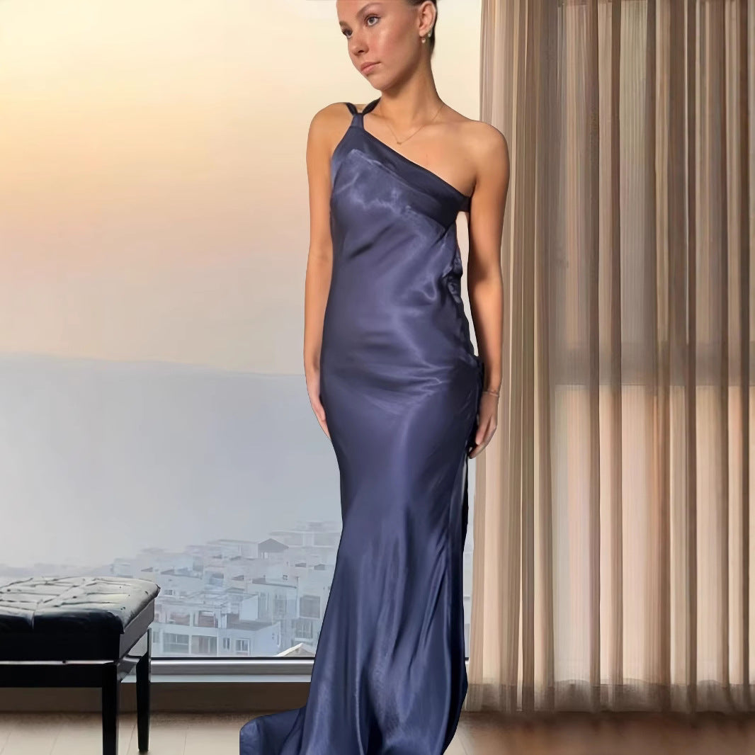 Women's Sleeveless Diagonal Collar Dress Summer And Autumn Solid Color Backless Hollow-out Cinched Long Dress