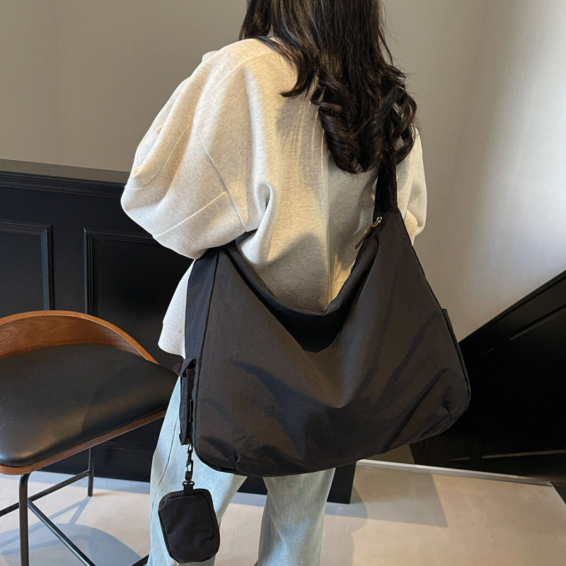 Large-capacity Crossbody Bag Women's Casual Sports One-shoulder