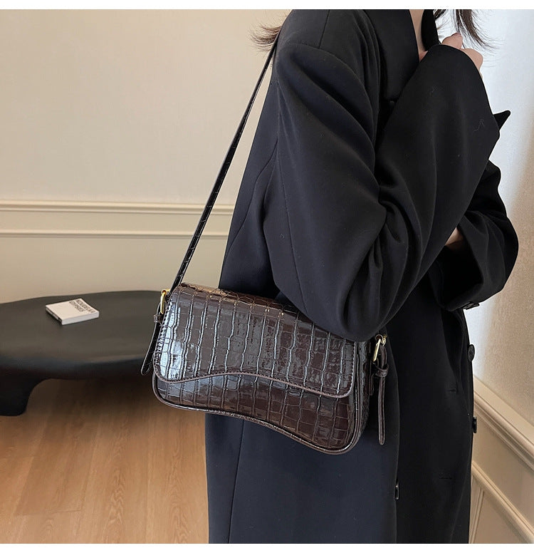 Flip Magnetic Snap Shoulder Messenger Bag Fashion Simple Portable Organ Bag