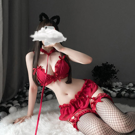 Sexy Lingerie, Big Size And Small Breasts Show Big Gathering