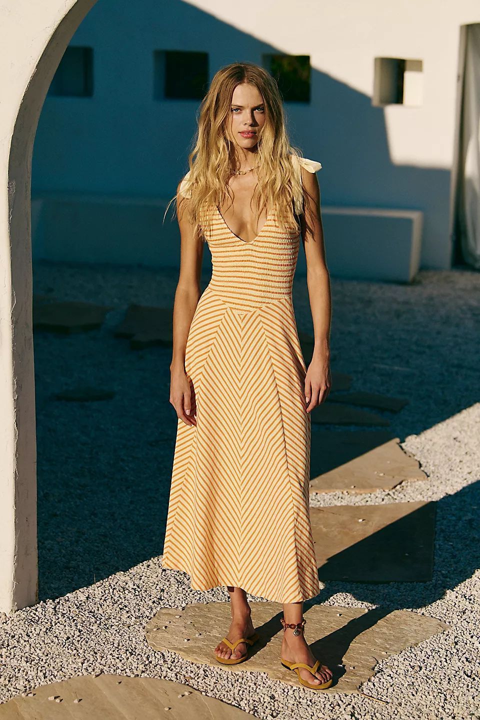 Women's Holiday Backless Low-cut Dress
